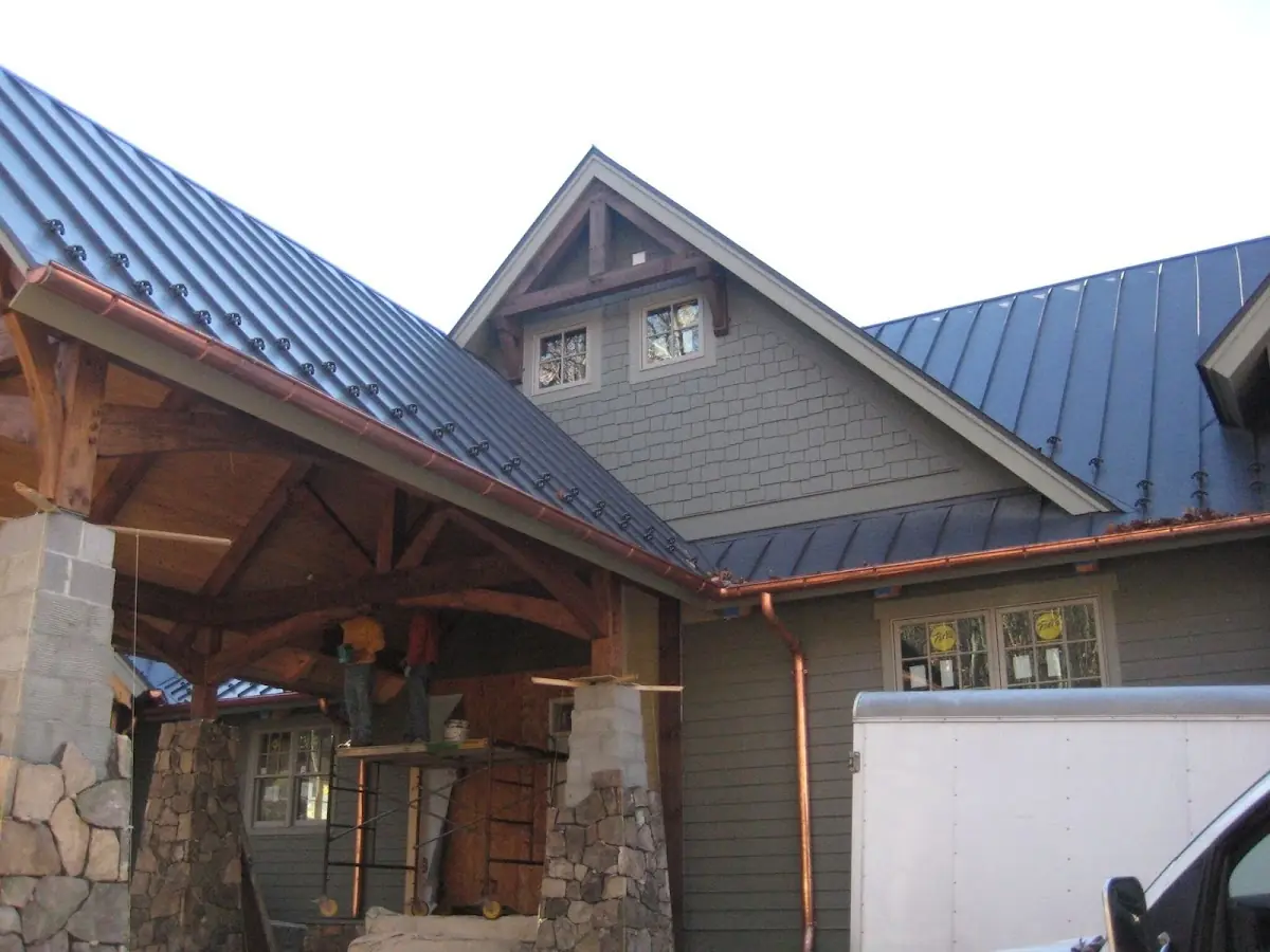 Craftsman Roofing team delivering quality roofing work in Collingwood